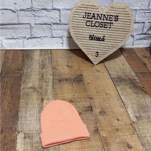 Carhartt Youth Kids Unisex Toddler Knit Beanie Watch Hat  Logo
Peach pink color - Picture 2 of 4